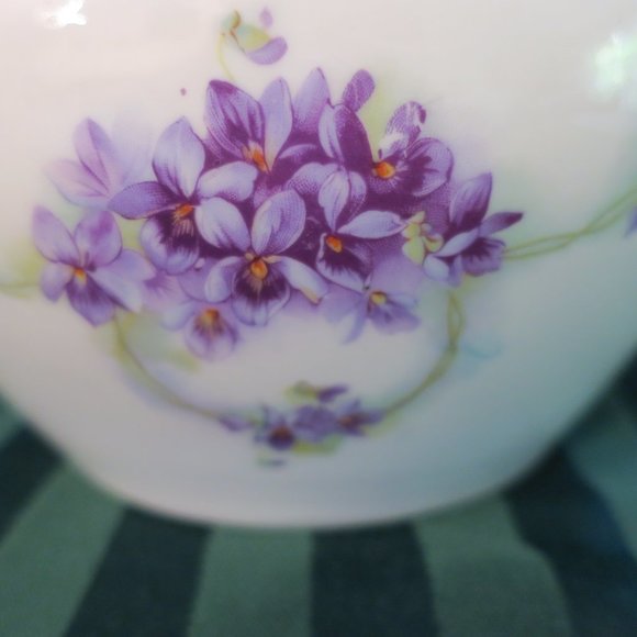 Vintage Floral Large Covered Serving Piece/Platter - Picture 4 of 12